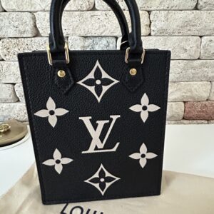 Lv petit sac Plat