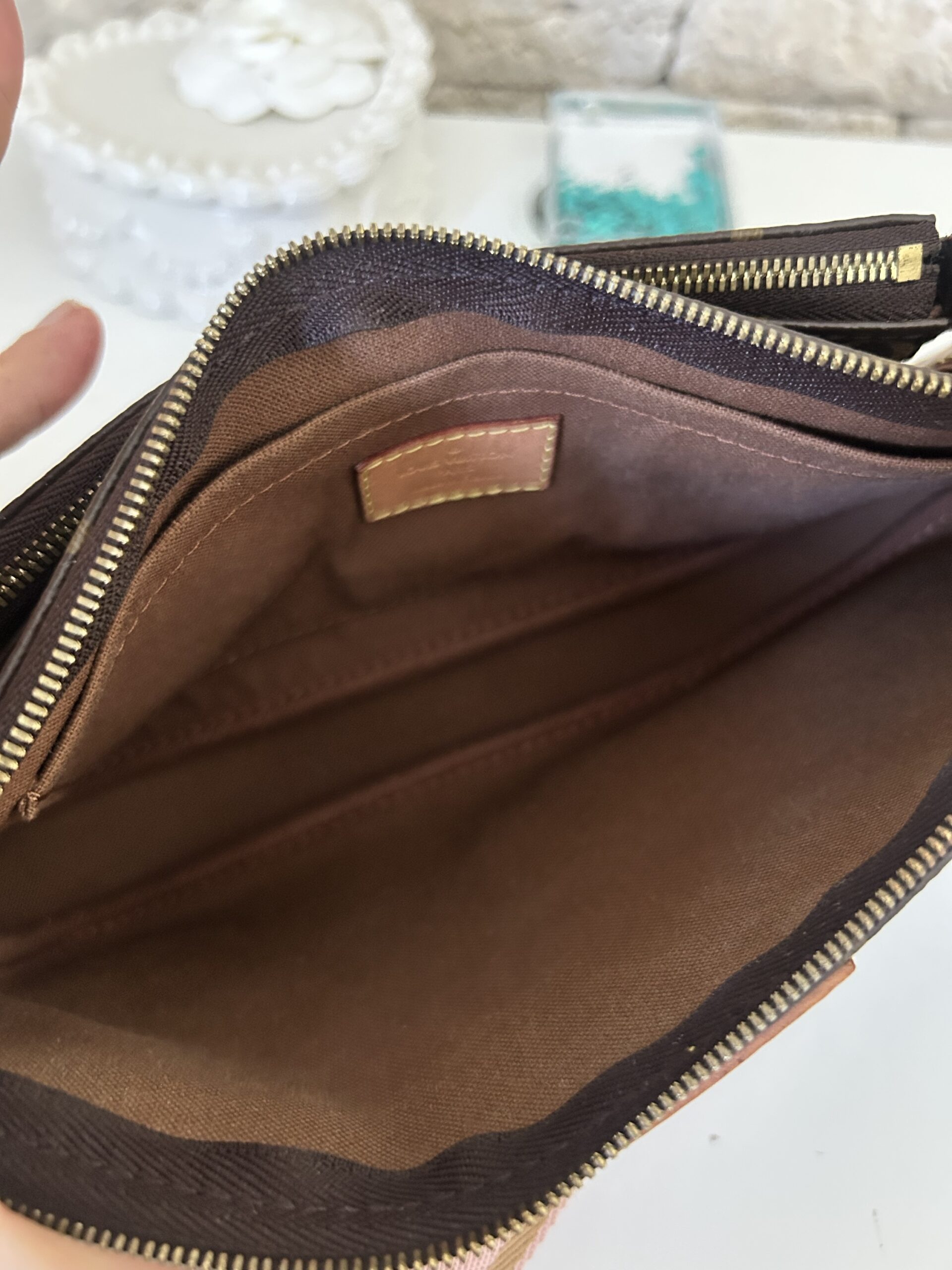 LV multipochette in monogram - immagine 11