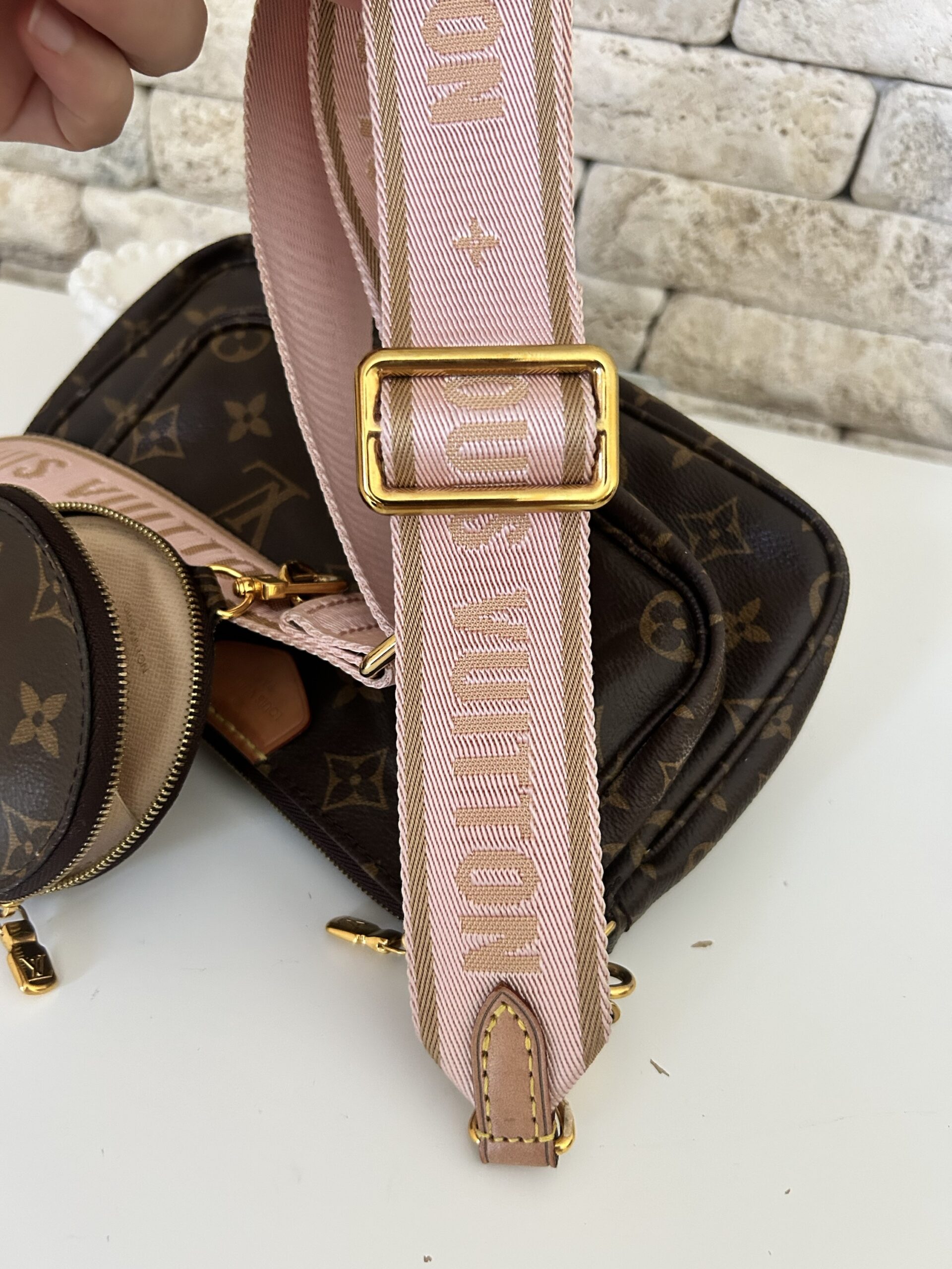 LV multipochette in monogram - immagine 10