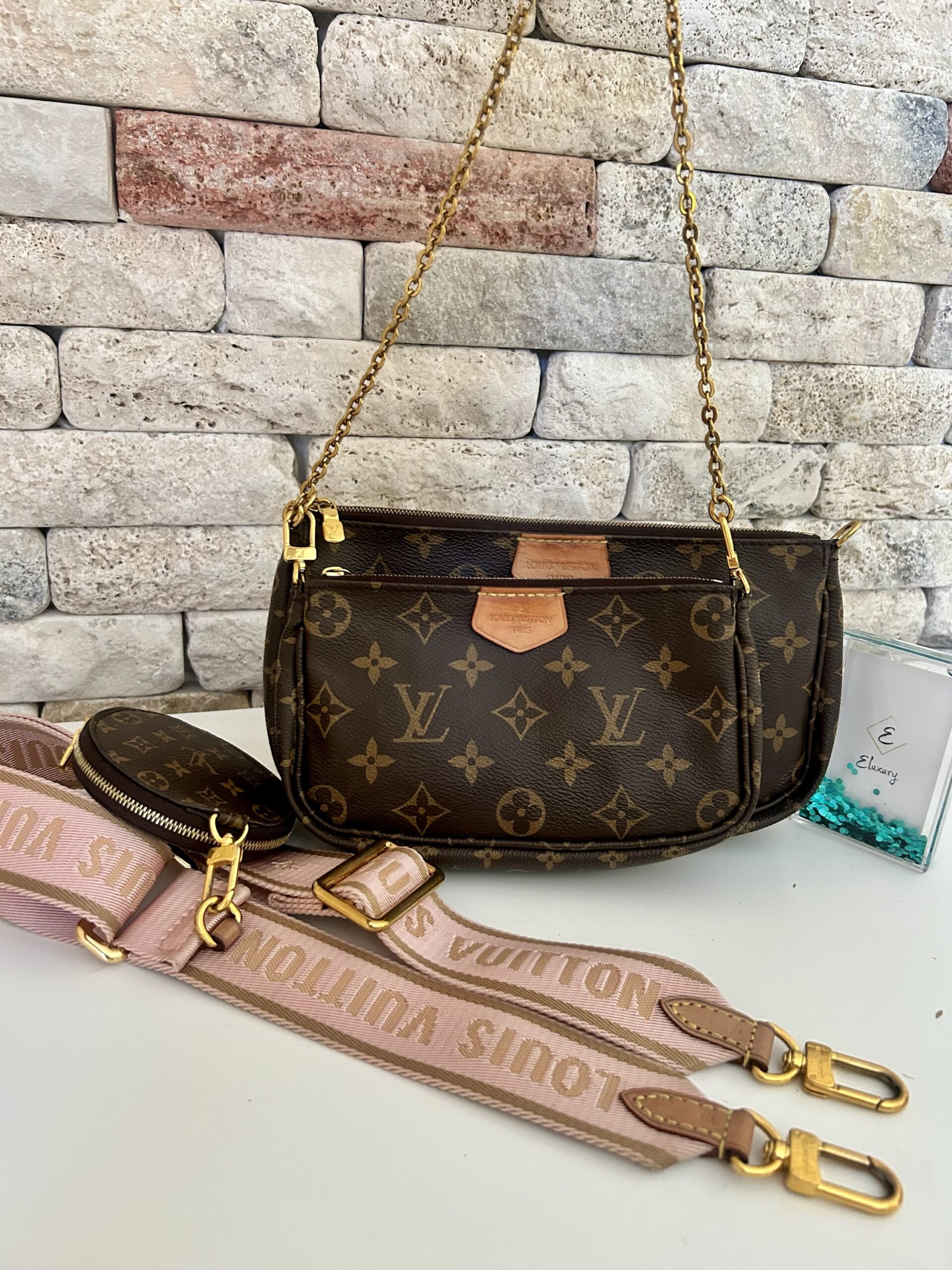 LV multipochette in monogram
